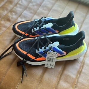 Adidas Men’s Ultraboost Light 8.5 black